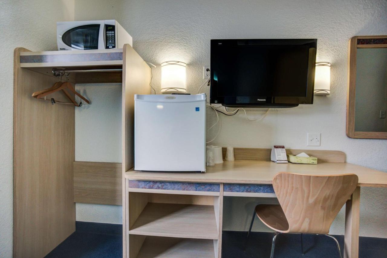 Motel 6-Red Deer, Ab Eksteriør billede